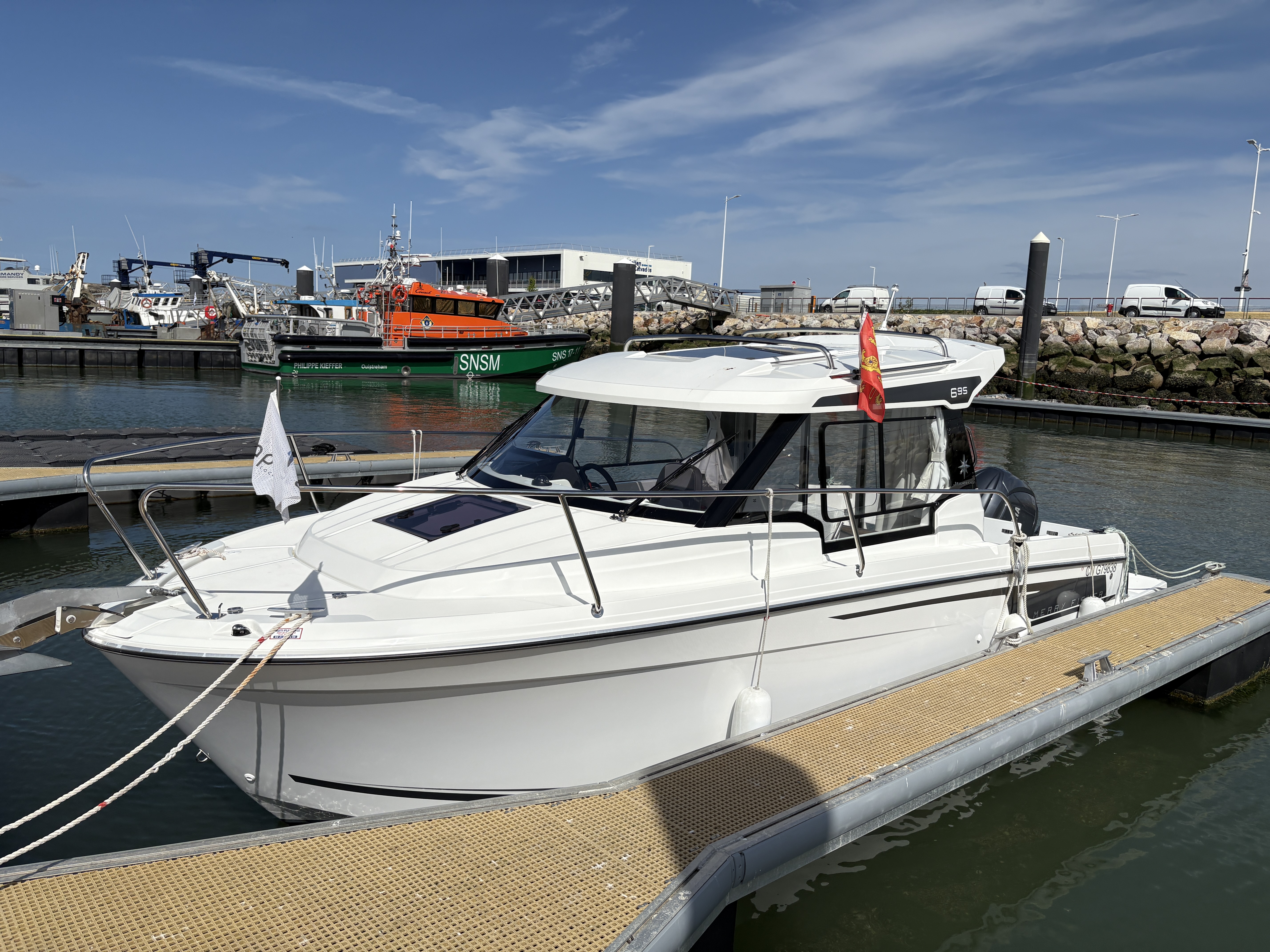Jeanneau Merry Fisher 695 — Liberty Pass Capt'&Sea